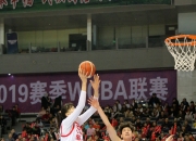 开云体育入口-新疆队主场获得胜利，喜迎连胜