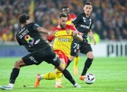 开云体育-包含美因茨遭遇联赛败局，攻守问题亟待解决的词条