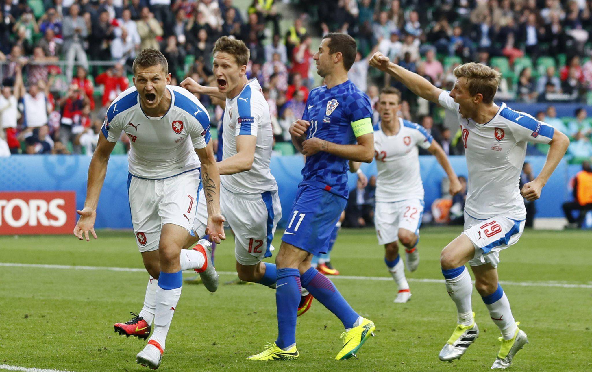 荷兰大胜北马其顿，欧洲杯小组赛全胜