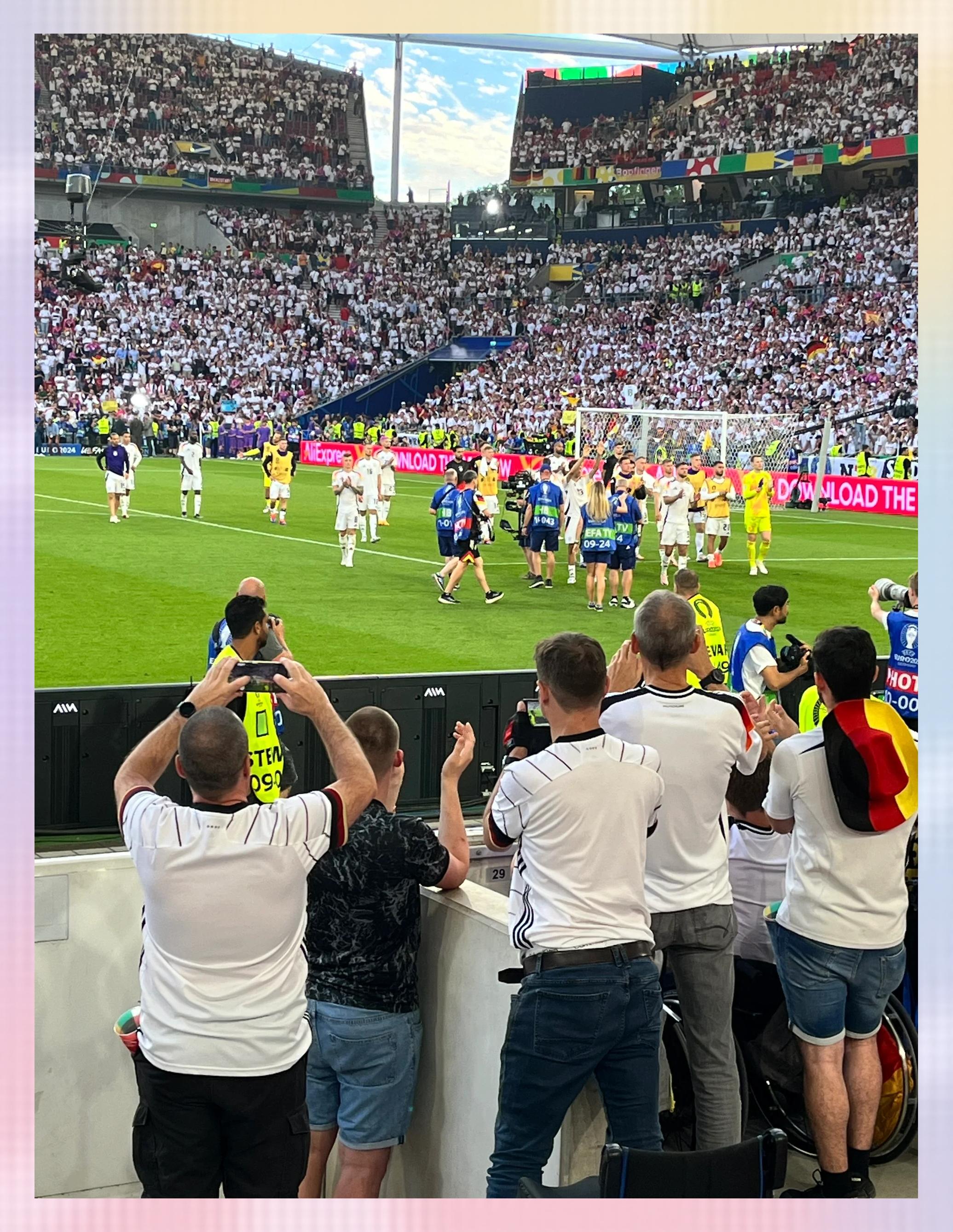 关于一场经典之战！赛车点燃球迷热情的信息