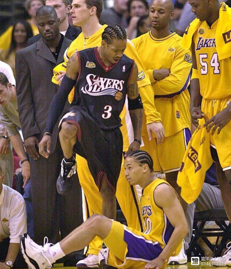 阿斯顿马丁险胜威廉姆斯，拉塞尔扛起全队