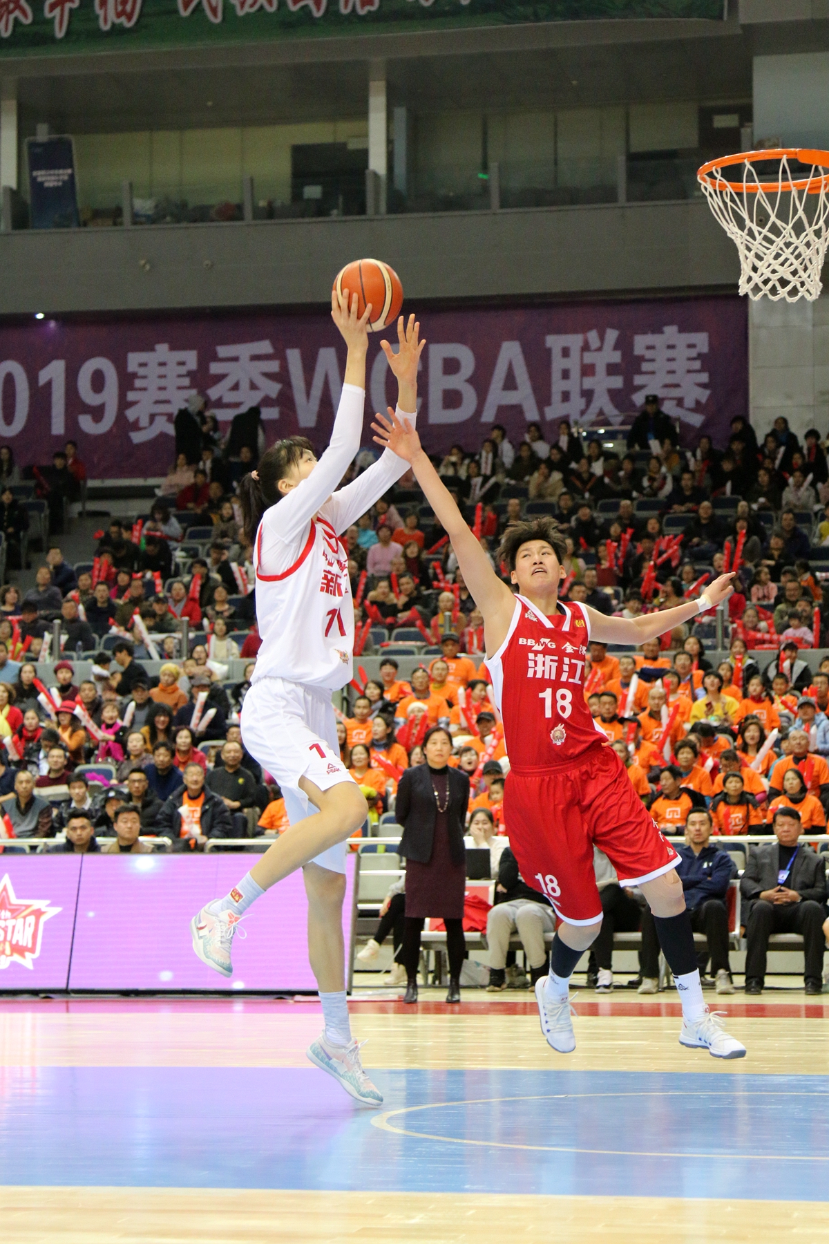 新疆队主场获得胜利，喜迎连胜