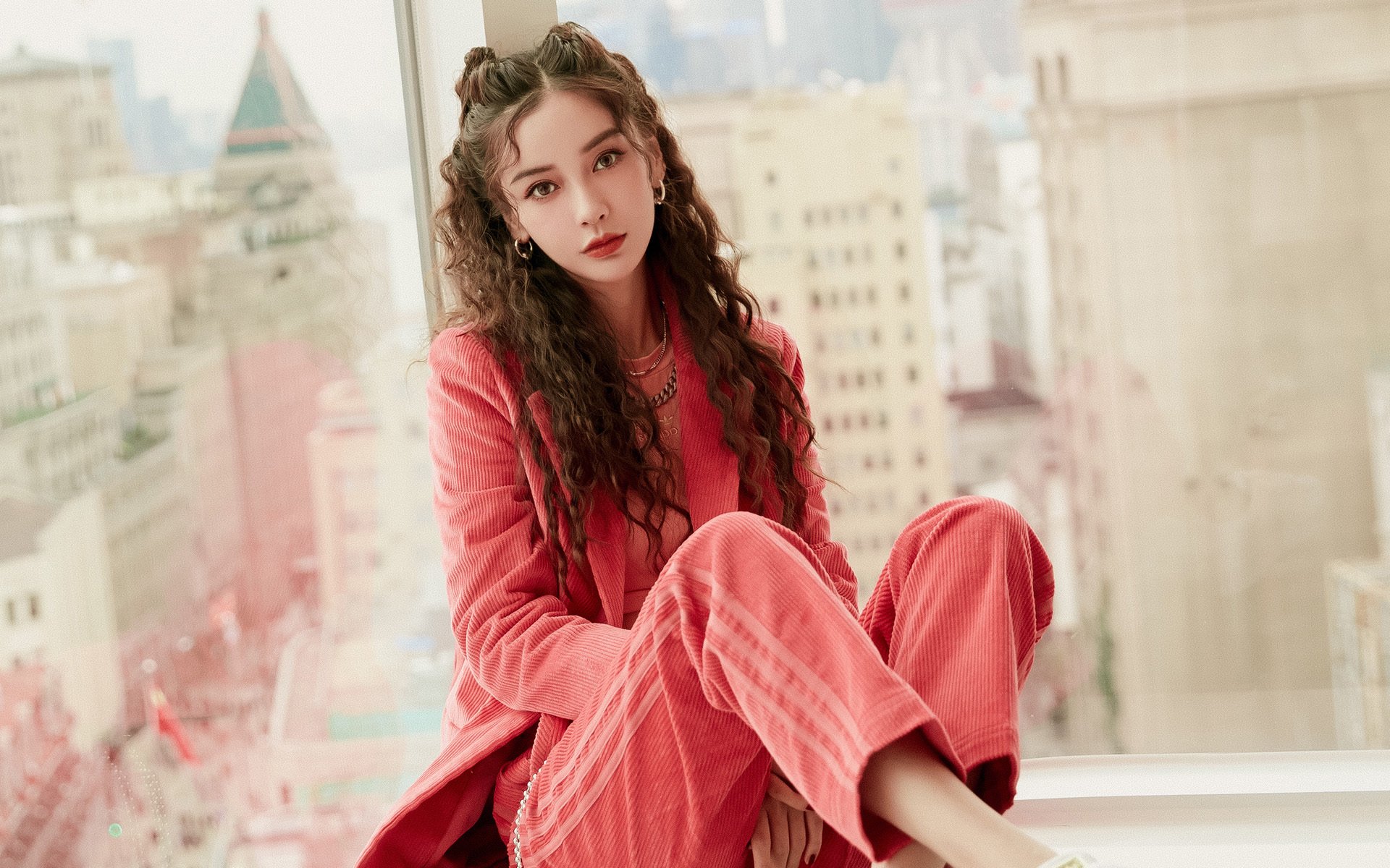 西亚卡姆,从客人到主人,他踩碎广厦的铁血防守