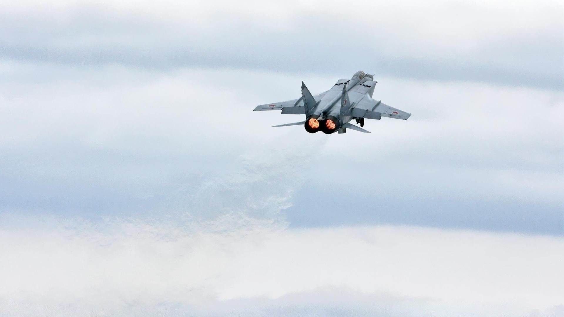 悬念终结的艺术，从德甲争冠焦点战到NBA雄鹿与骑士的竞技哲学