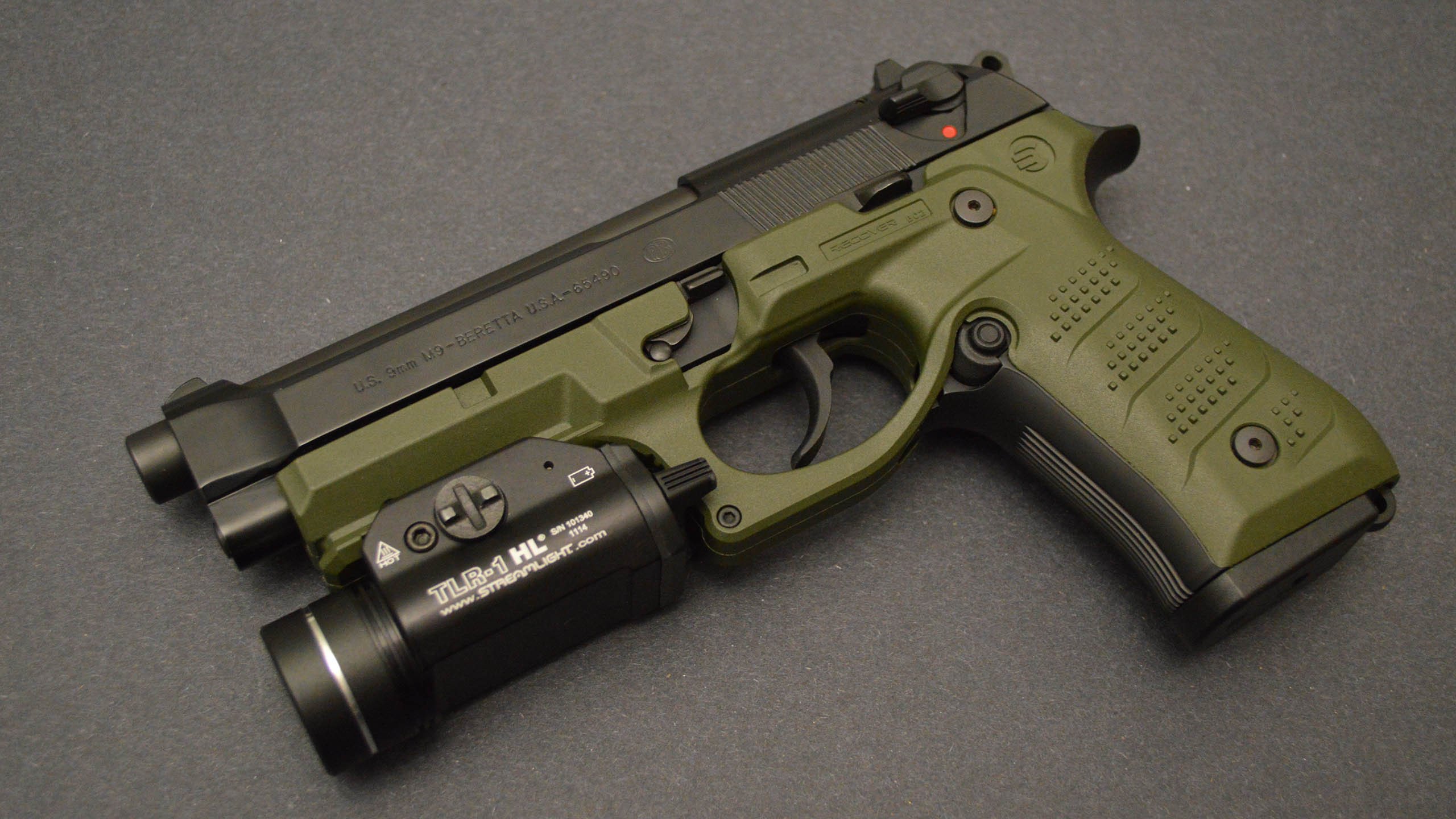 于无声处听惊雷，德文·布克的硬仗美学